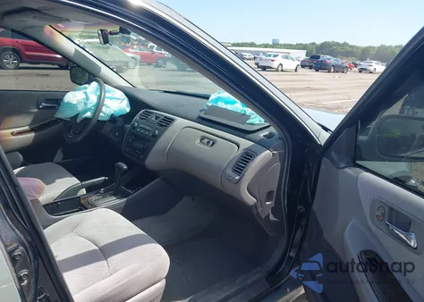 2002 Honda Accord 2.3 Se from USA, damaged, VIN 1HGCG56702A097418